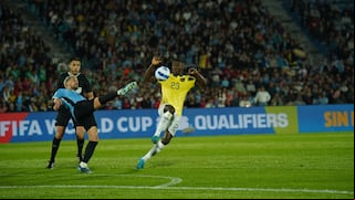 En el Centenario: Ecuador y Uruguay empataron 0-0 por las Eliminatorias