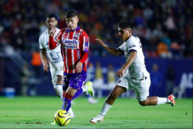 Piero Quispe debutó con Pumas en la segunda fecha del Clausura Liga MX. (Foto: Getty Images)