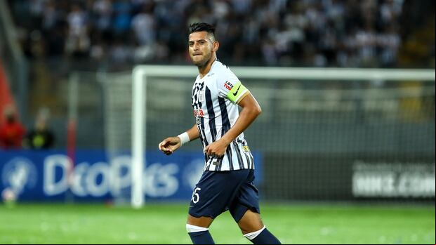 Carlos Zambrano tiene contrato con Alianza Lima hasta finales del 2024. (Foto: Alianza Lima)