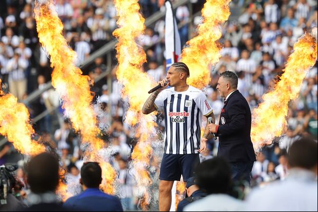 Presentación de Paolo Guerrero como refuerzo de Alianza Lima. (Fotos Jesús Saucedo/@photo.geg)