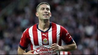 Santiago Ormeño no seguirá en Chivas de Guadalajara: ¿reforzará a algún equipo de la Liga 1?