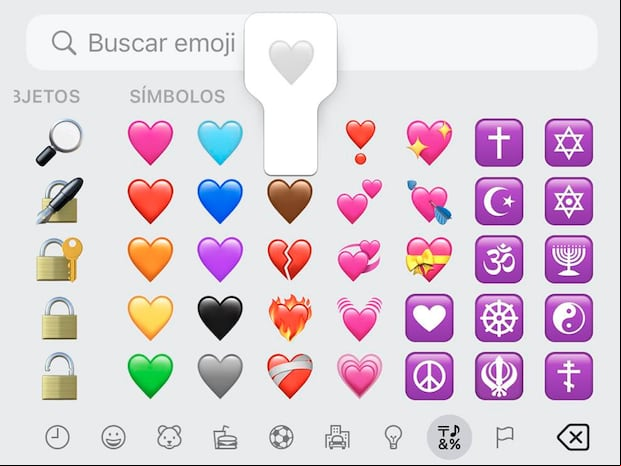 WHATSAPP | El corazón blanco se encuentra en la sección de "Símbolos" de WhatsApp. (Foto: MAG - Rommel Yupanqui)