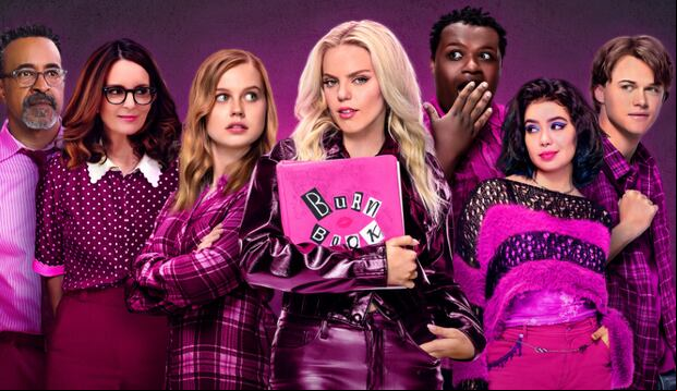 "Mean Girls", escrito por Tina Fey, se basa en el musical de Broadway que lleva el mismo nombre.