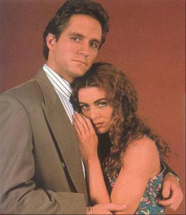 Margarita Rosa de Francisco al lado de Guy Ecker, su coprotagonista en "Café con aroma de café" (Foto: RCN)