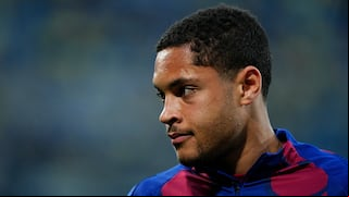 Costó 40 millones y Xavi no descarta prestarlo: el lío con Vitor Roque en Barcelona