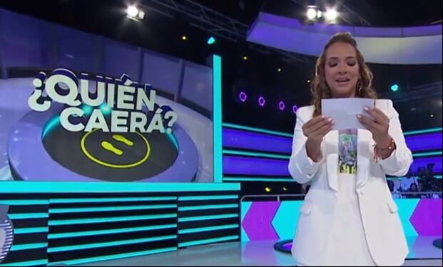 Adamari López se atrevió a leer la carta en plena transmisión (Foto: ¿Quién caerá? / Instagram)