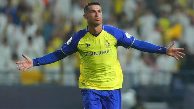 Cristiano Ronaldo con la camiseta del club Al Nassr (Foto: AFP)