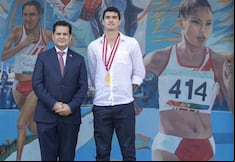 Diego Elías fue condecorado con laureles deportivos en el Estadio Nacional