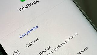 El truco para que WhatsApp no revise tus mensajes de texto SMS