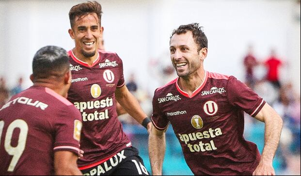 Martín Pérez Guedes y Horacio Calcaterra, en el triunfo 2-0 sobre C. Unidos. (Foto: Universitario)