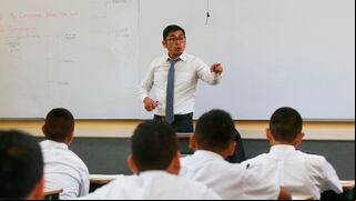 Bono de Atracción Docente: a quiénes les toca, cómo cobrar y qué día pagan
