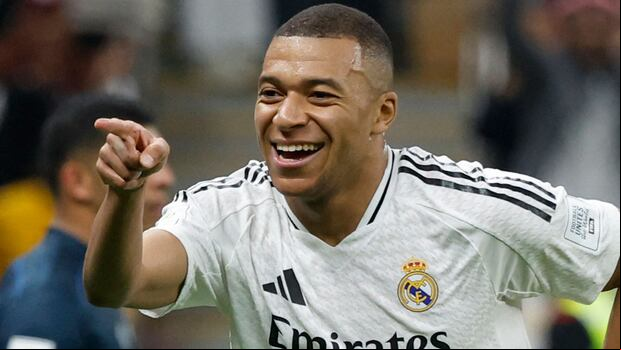 Desde Doha, Real Madrid logró superar por 3-0 a Pachuca y se coronó por cuarta vez campeón de la Copa Intercontinental. (Foto: KARIM JAAFAR / AFP)