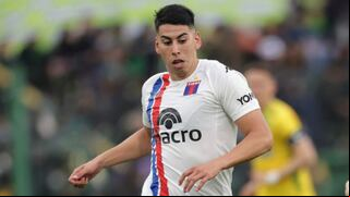 Fue dirigido por Gorosito: así juega Agustín Cardozo, el volante que suena en Alianza Lima