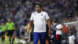 ¡Fuerte y claro! Acasiete ‘estalla’ contra el VAR tras derrota de Juan Pablo II ante Alianza