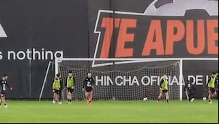 ¡Ante la mirada de Fossati! Golazo de chalaca de Archimbaud en los entrenamientos de la ‘sele’