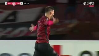 Se ponen en ventaja en Arequipa: gol de Leonel Galeano para el 1-0 de Melgar vs. Universitario