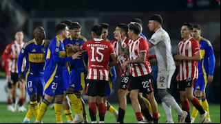 Advíncula vs. Enzo Pérez: por qué se molestó el ‘Rayo’ y qué dijo el jugador de Estudiantes