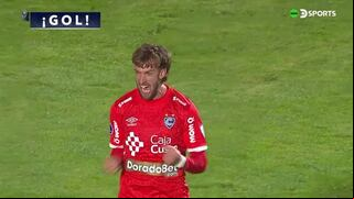 ¡Con la magia de Cueva! Gol de Gentile para el 1-0 de Cienciano vs Iquique