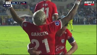 ¡Frotó la lámpara! Gol de Carlos Garcés tras asistencia de Christian Cueva para el 2-2 de Cienciano con Deportes Iquique