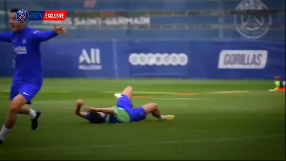 Kylian Mbappé firmó contato con Real Madrid según Diario Marca (video: Marca)