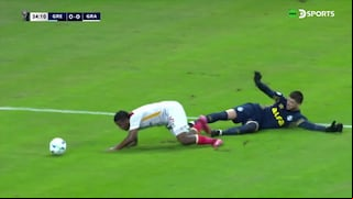 ¡Indignados! Atlético Grau, y Raúl Ruidiaz, reclamaron penal no cobrado en Copa Sudamericana
