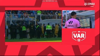 ¡Tras revisión del VAR! Técnico de Cusco FC expulsado previo al segundo tiempo contra Cristal