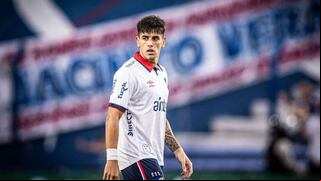 Alexis Castro ilusiona en Alianza Lima: ¿cómo juega el extremo que Néstor Gorosito quiere para el 2025?