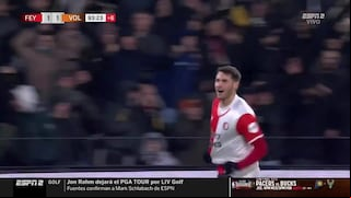 ¡Superó a Suárez! Gol de Santiago Giménez para el 2-1 de Feyenoord vs. Volendam
