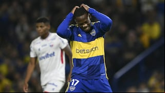 “Nulo en ataque”: prensa argentina lapida a Advíncula por goleada de Boca ante Tigre y le da bajo puntaje