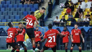 Cada vez más cerca de los 900: golazo de Cristiano Ronaldo para el 1-0 de Al Nassr vs Al Raed