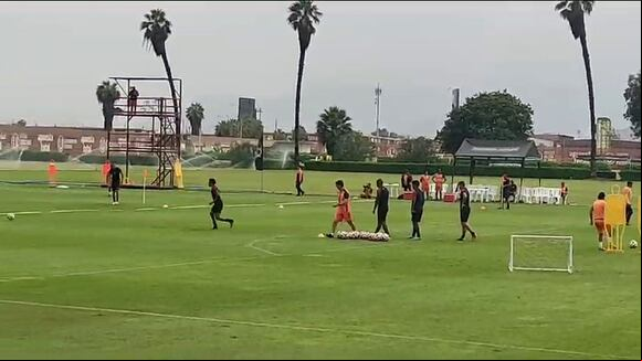 Andy Polo realizó trabajos tácticos este jueves en Campo Mar. (Video: Wilmer Robles / Depor)