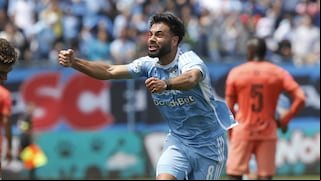¡Tras centro de Maxloren! Gol de Leandro Sosa para el 1-0 de Sporting Cristal vs. UTC