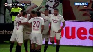 ¡En pocos minutos! Golazos de Edison Flores y Pérez Guedes para el 2-0 de Universitario