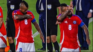 Arturo Vidal y su polémico gesto hacia los hinchas de Paraguay